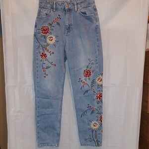 Light Wash Embroidered Floral Women’s Jeans